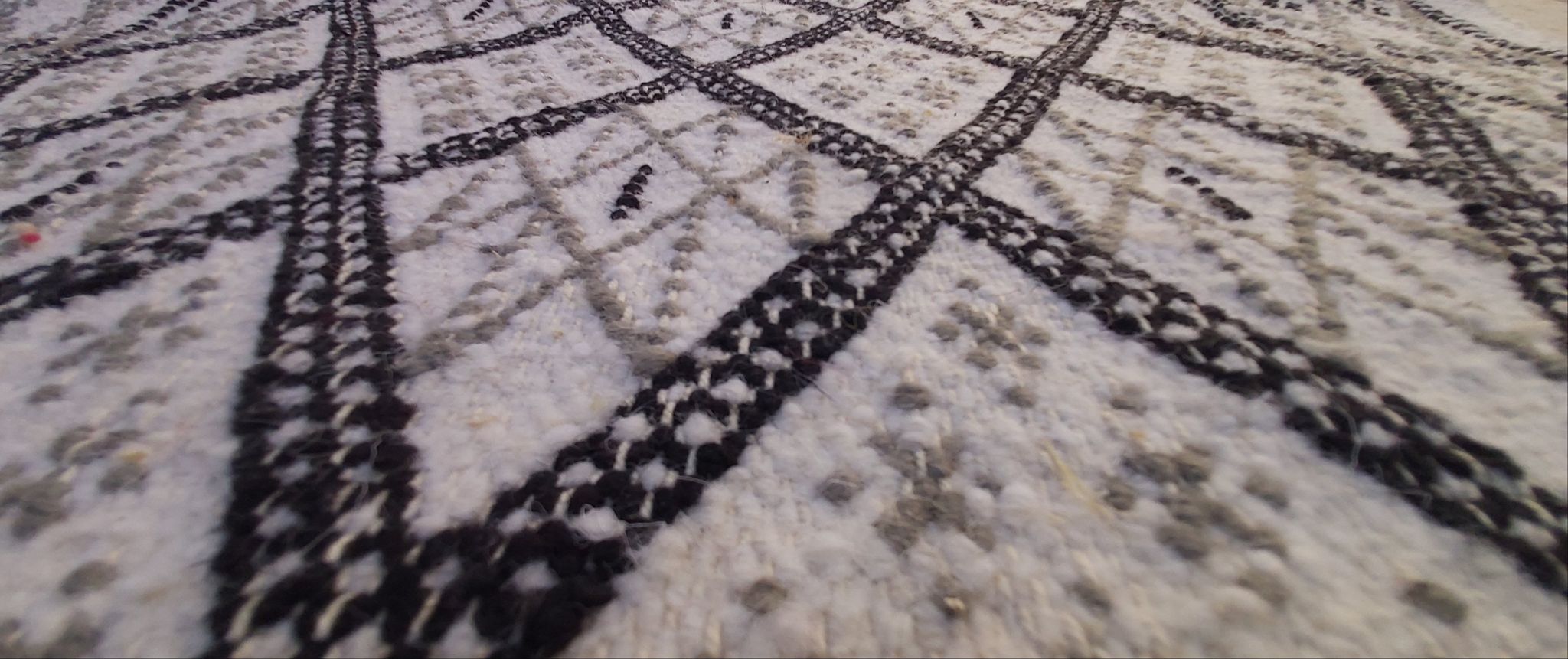 Handmade white carpet corridor 370x80cm