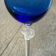Verre Lalique modèle Roxanne bleu indigot