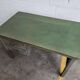 Bureau/bureau industriel vintage acior avec plateau vert menthe