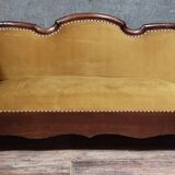 Canapé ancien en noyer massif d'époque Louis Philippe