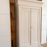 Walnut wardrobe, early 20th century