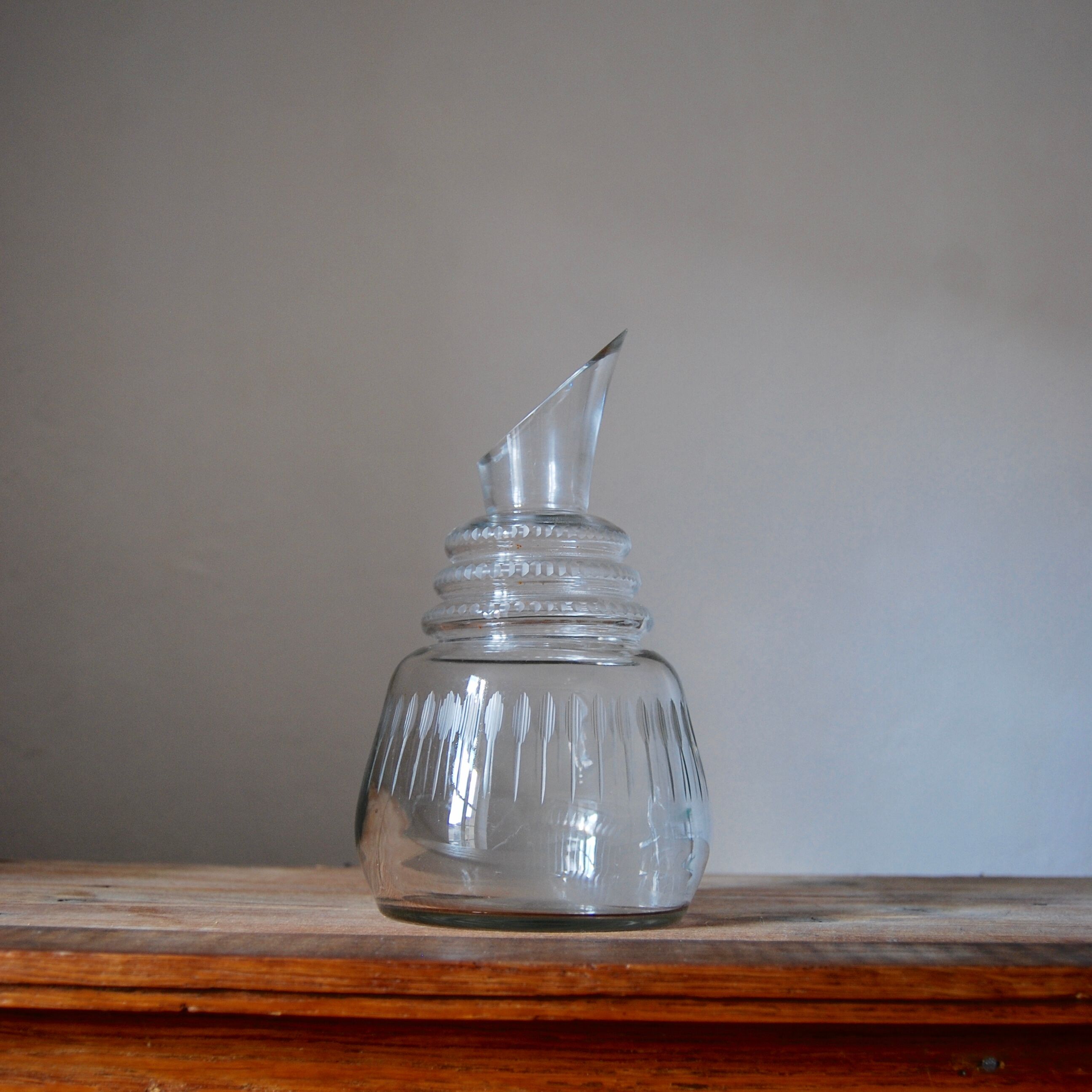 Glass carafe