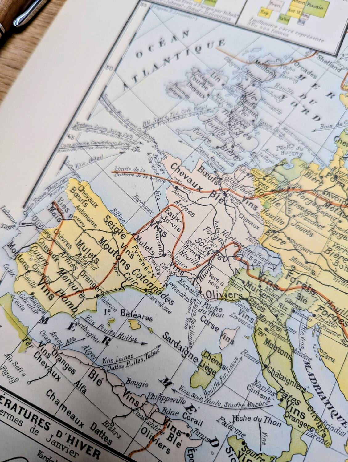 Printed in 1900, map of economic Europe.