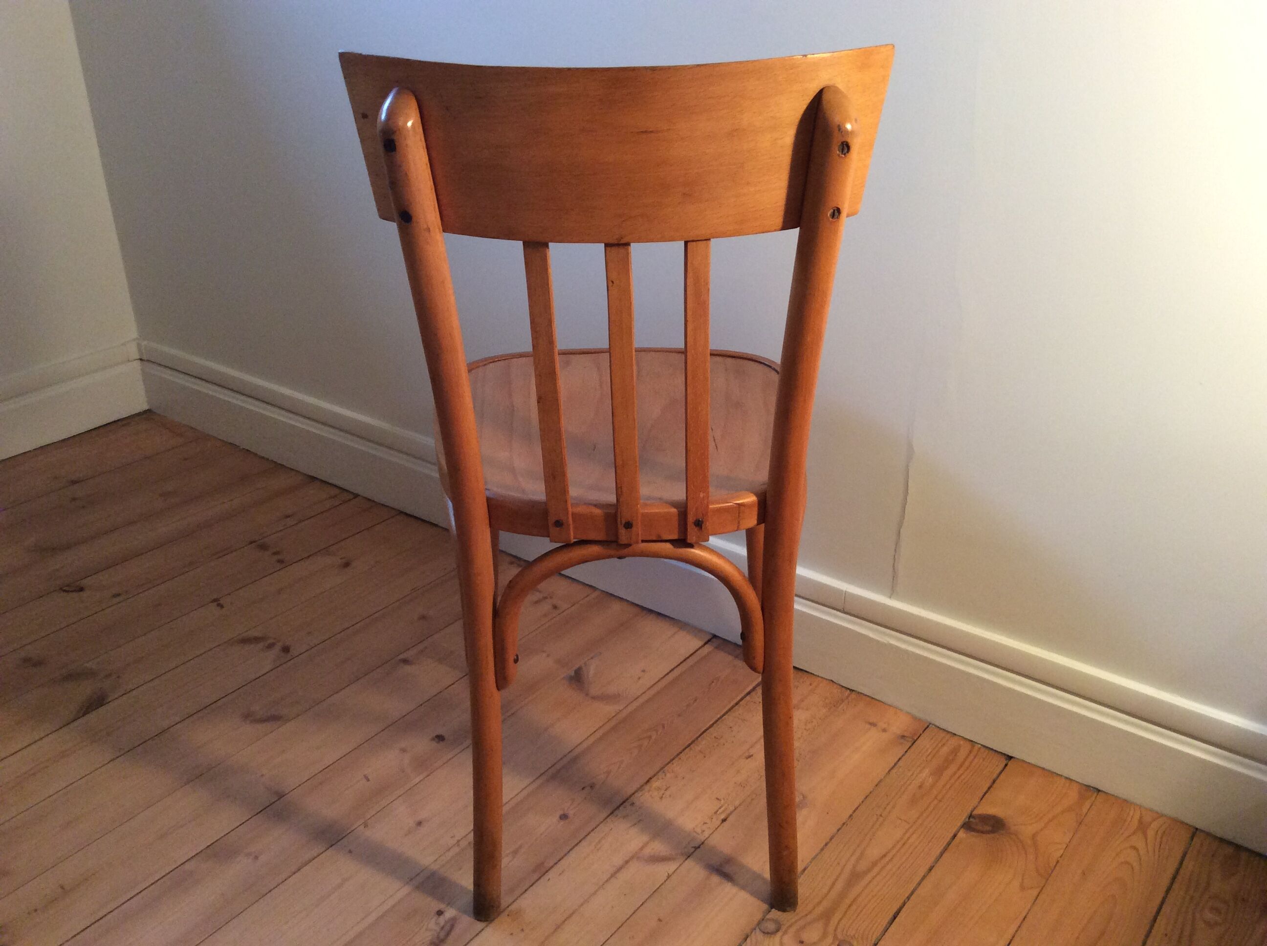 Chair bistro style bauman