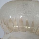 Lustre en verre travaillé et laiton