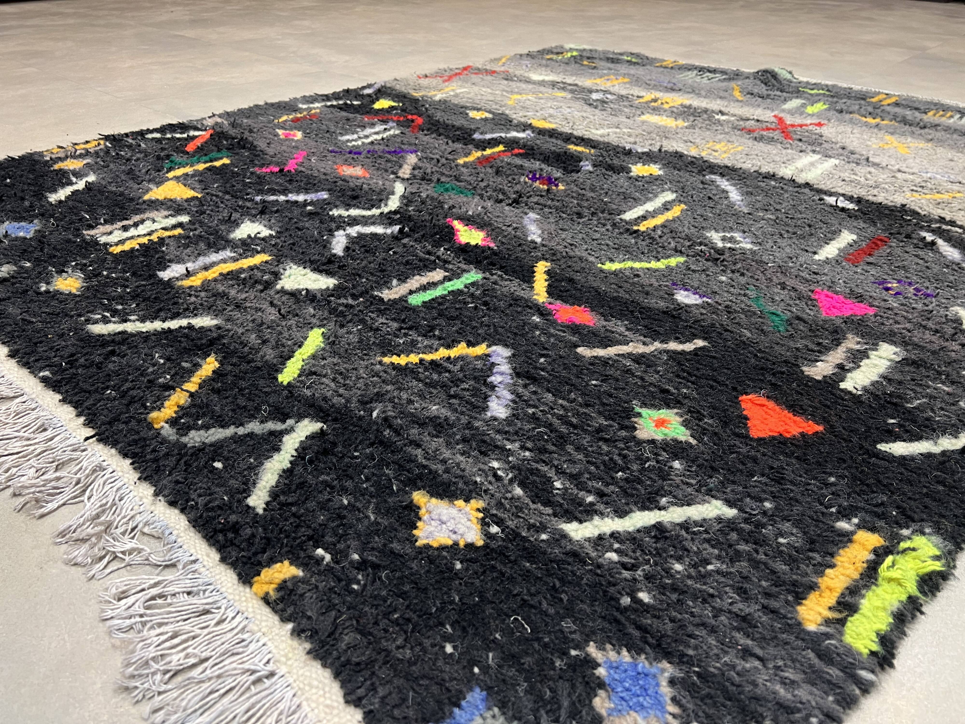 Black Berber carpet156x204cm