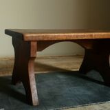 Banc repose-pied ancien en bois massif