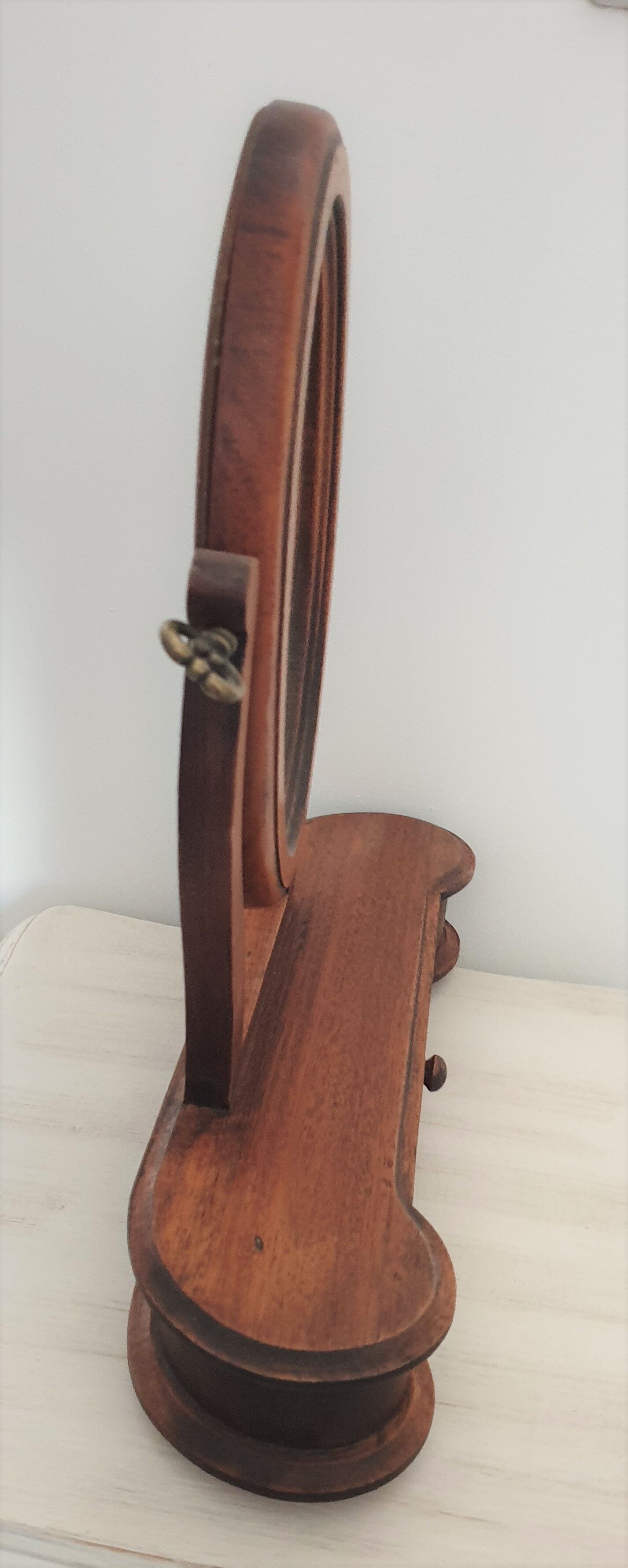 Wooden dressing table