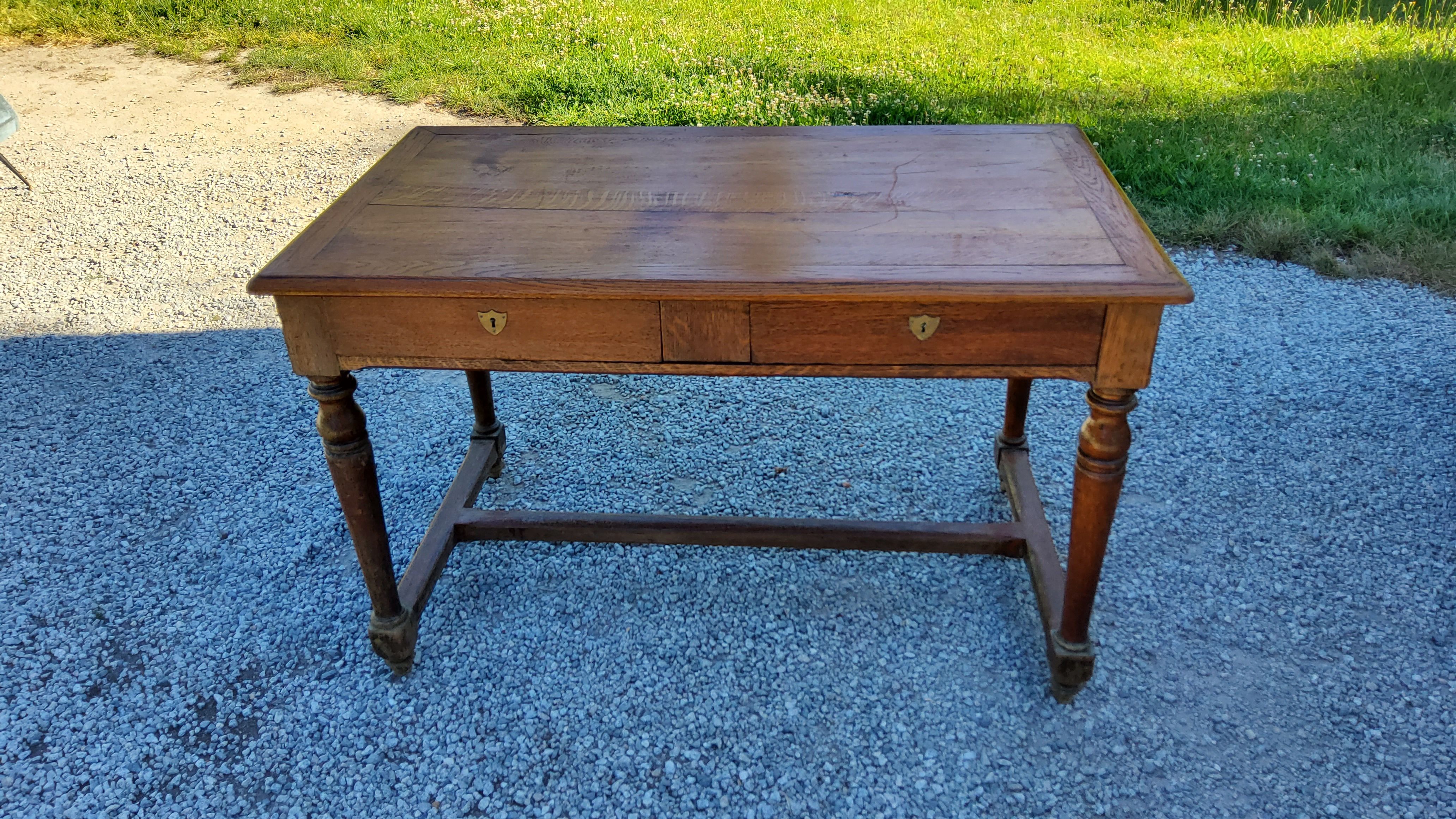 Blond oak desk from the 1900s/1920s 2 drawers feet Louis Philippe