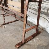 Theatre bench, folding seats