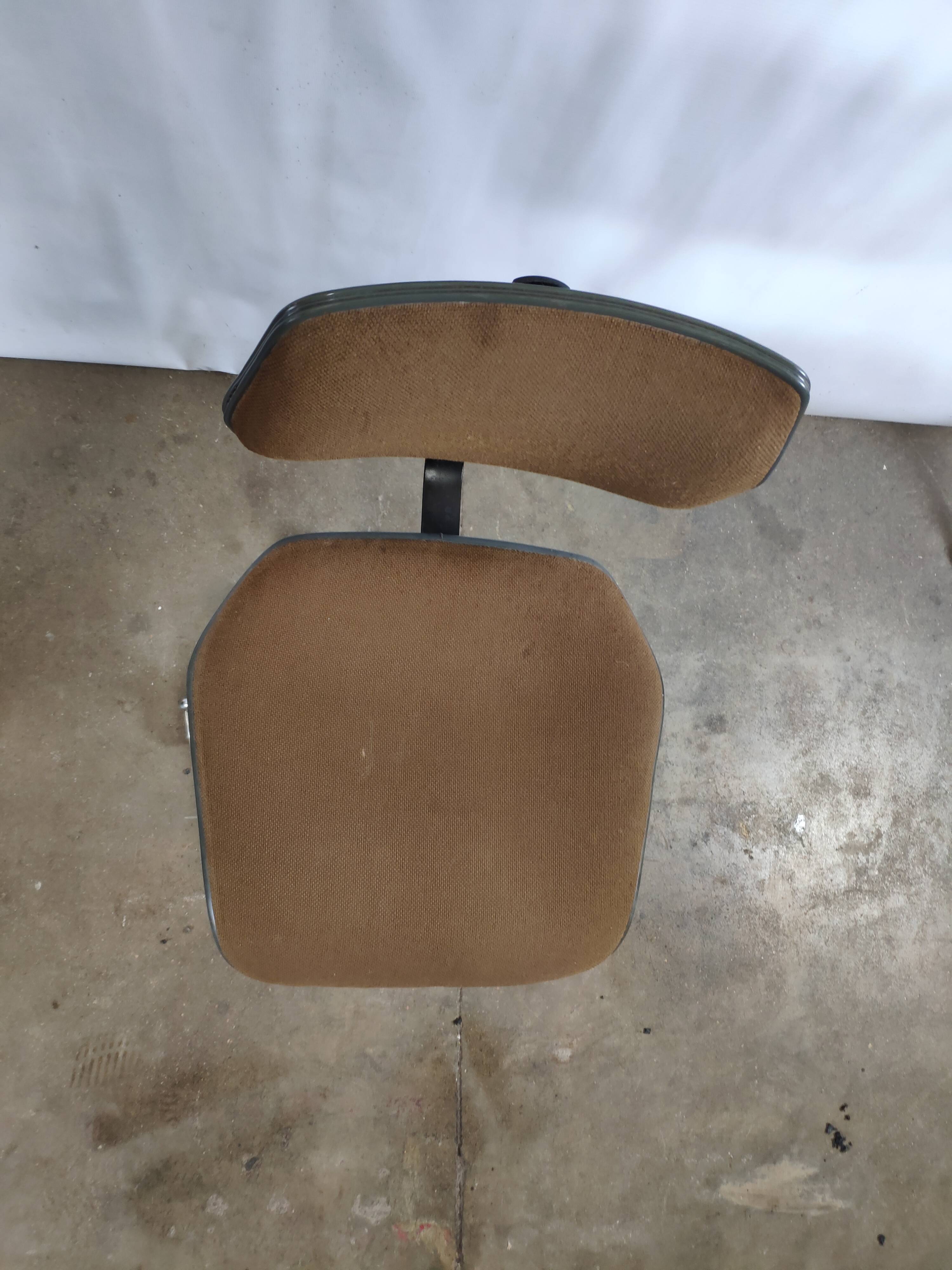 Vintage eurosit roulette office chair