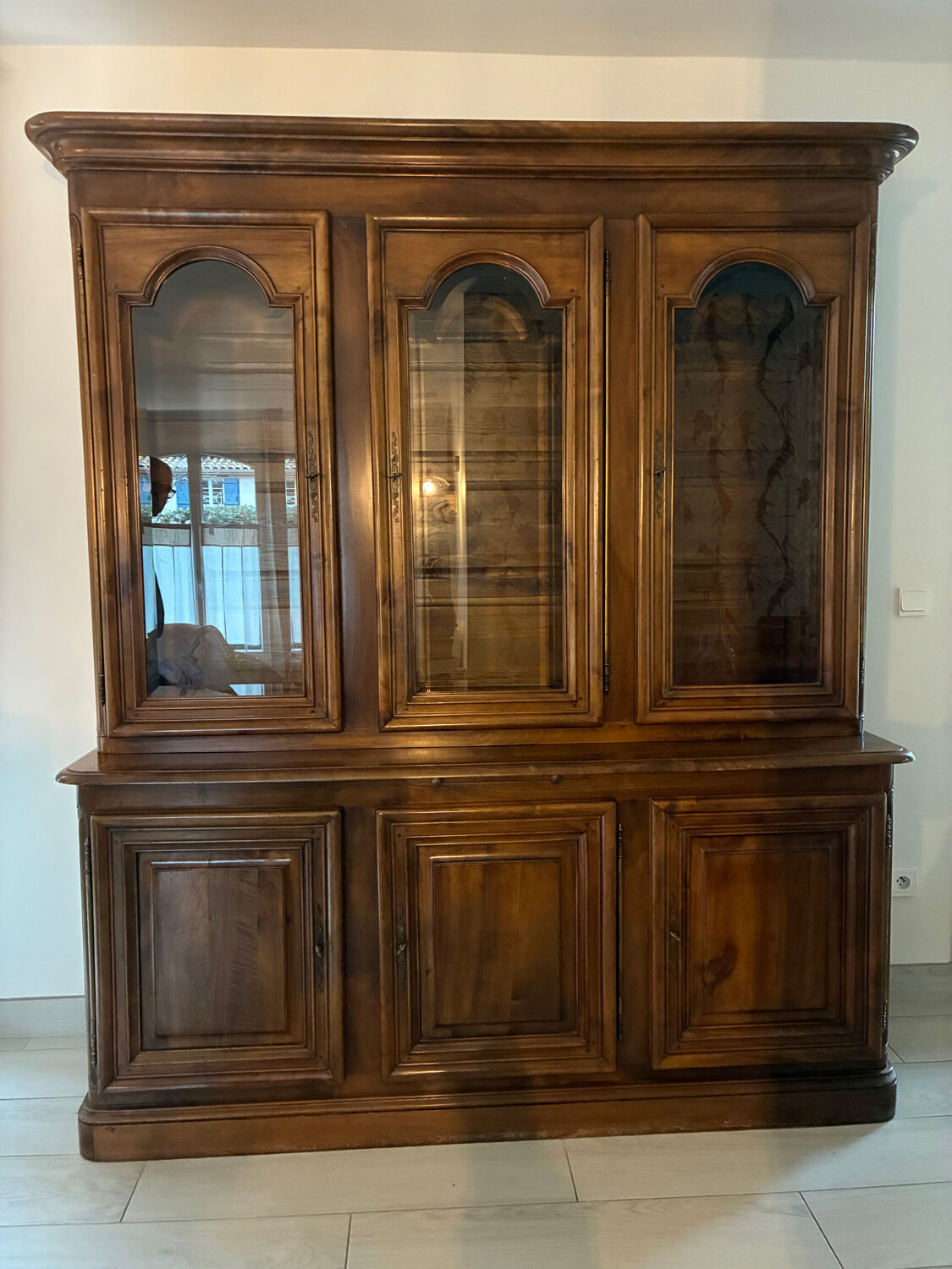 Library with 3 doors, Louis Philippe in French walnut.