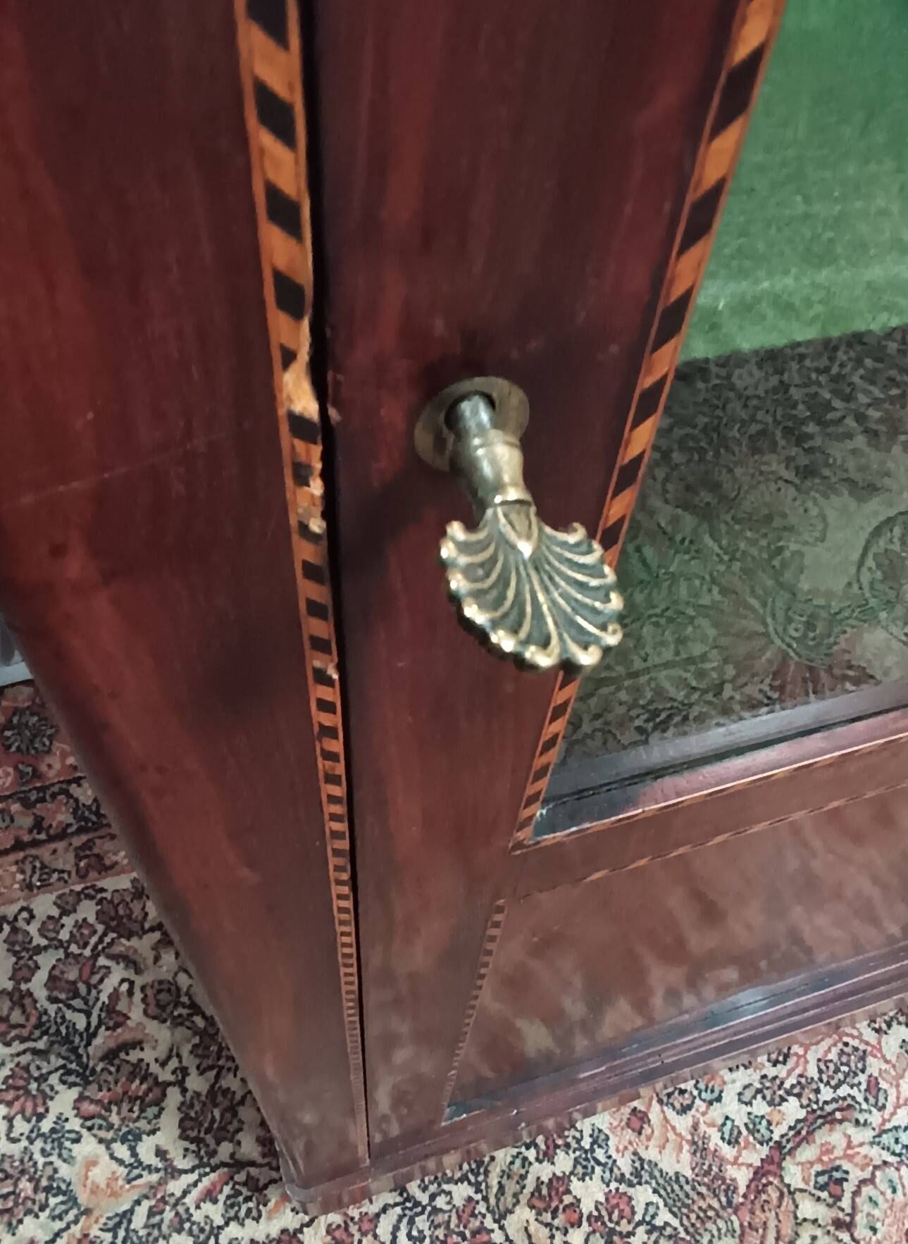 English style display cabinet in marquetry mahogany.