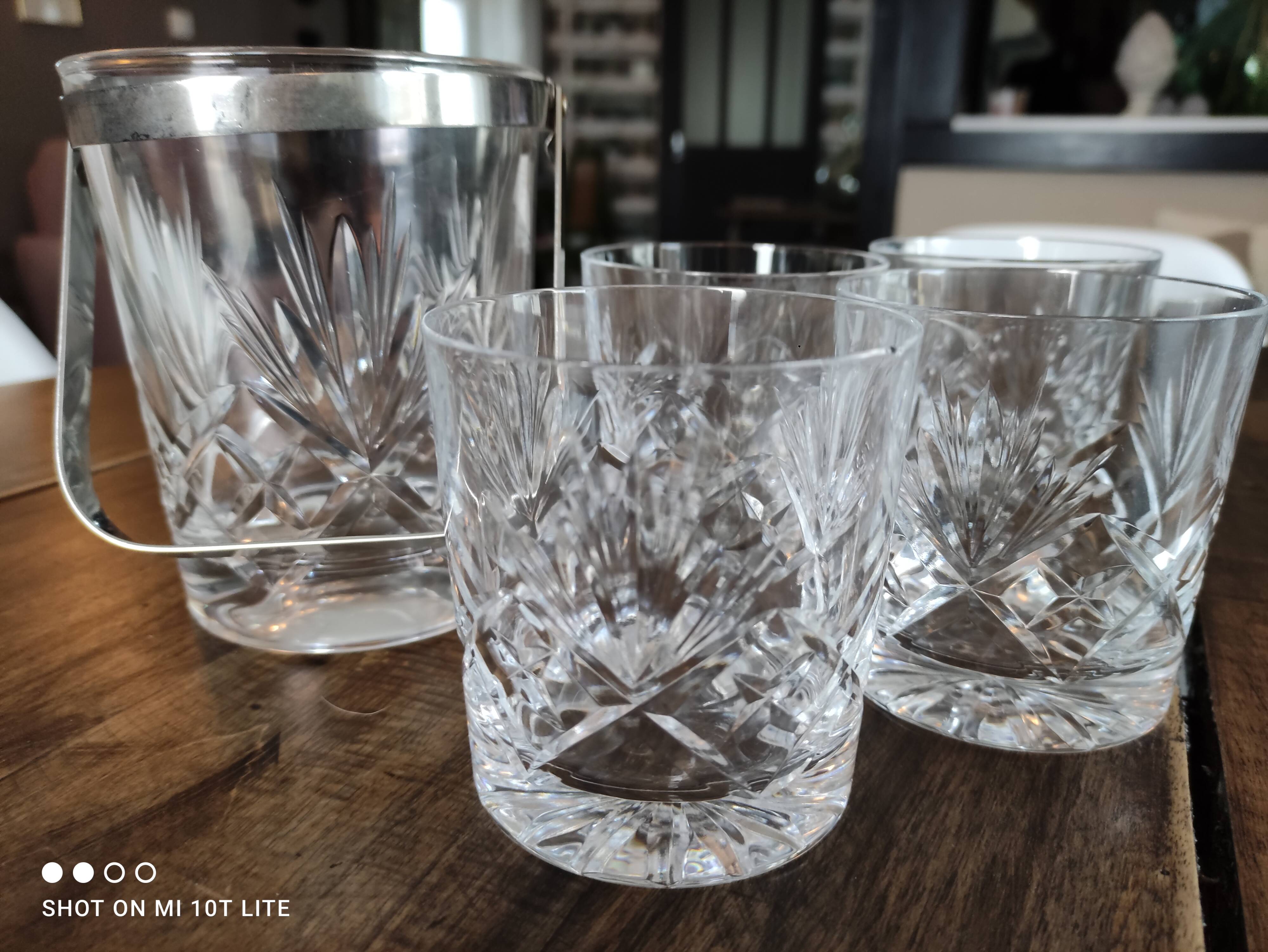 Whisky service 5 pieces in chiseled crystal