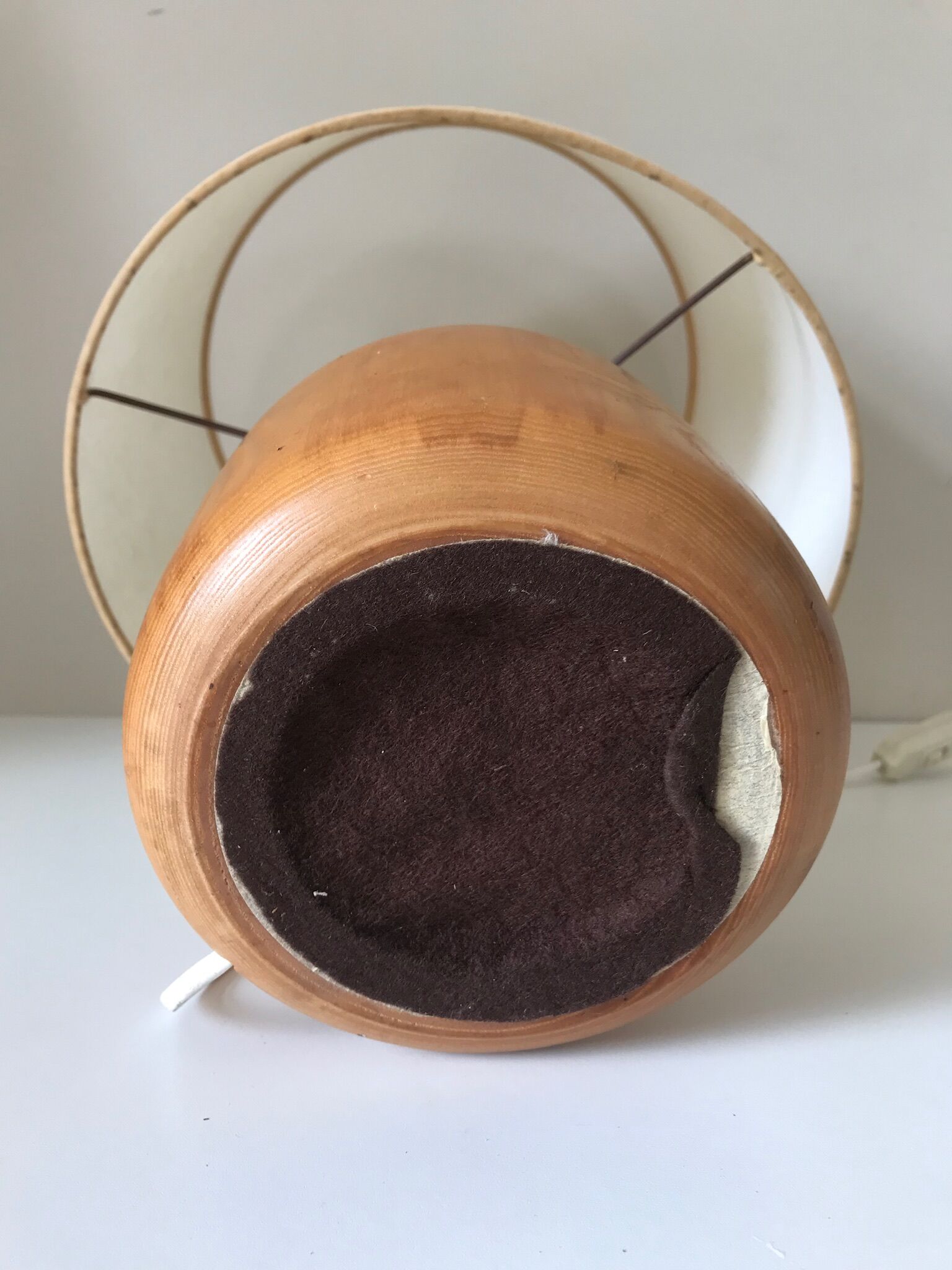 Vintage pine lamp - 70s