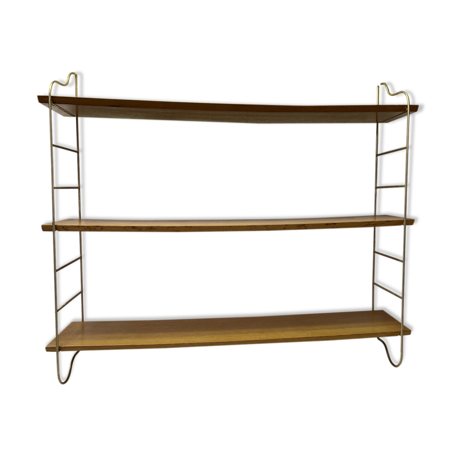 3-level gold thong floor