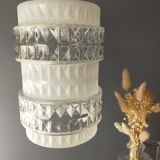 White and transparent glass suspension