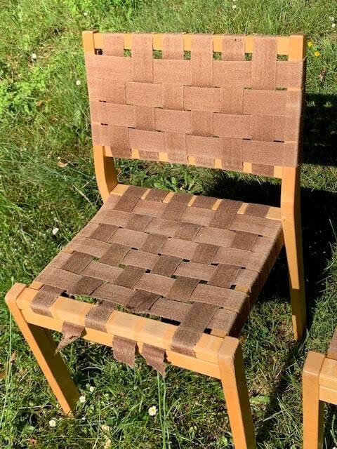 8 chaises modèle 611 Alvar Aalto Finlande années 30