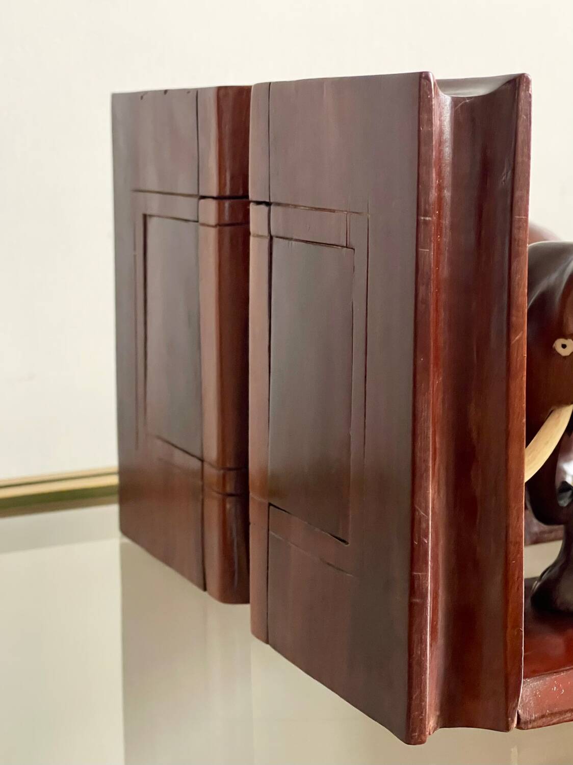 Elephant bookends