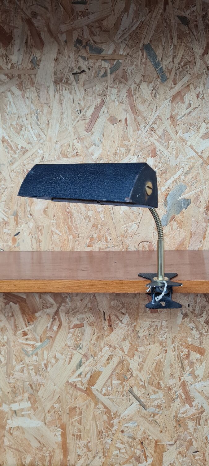 Lamp for clip-on shelf