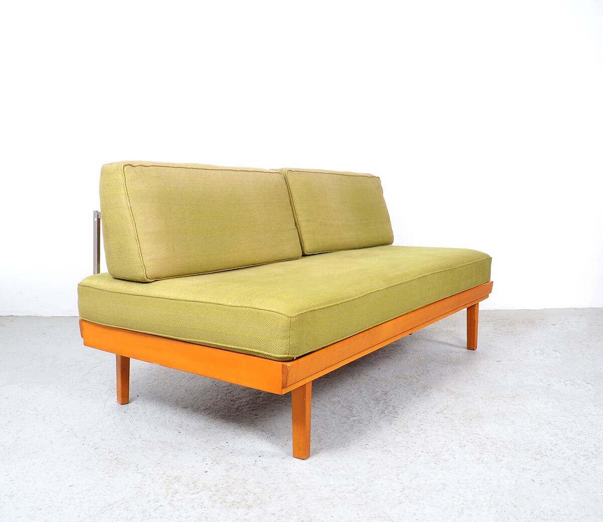 Antimott Cherry Daybed by Wilhelm Knoll, 1960s