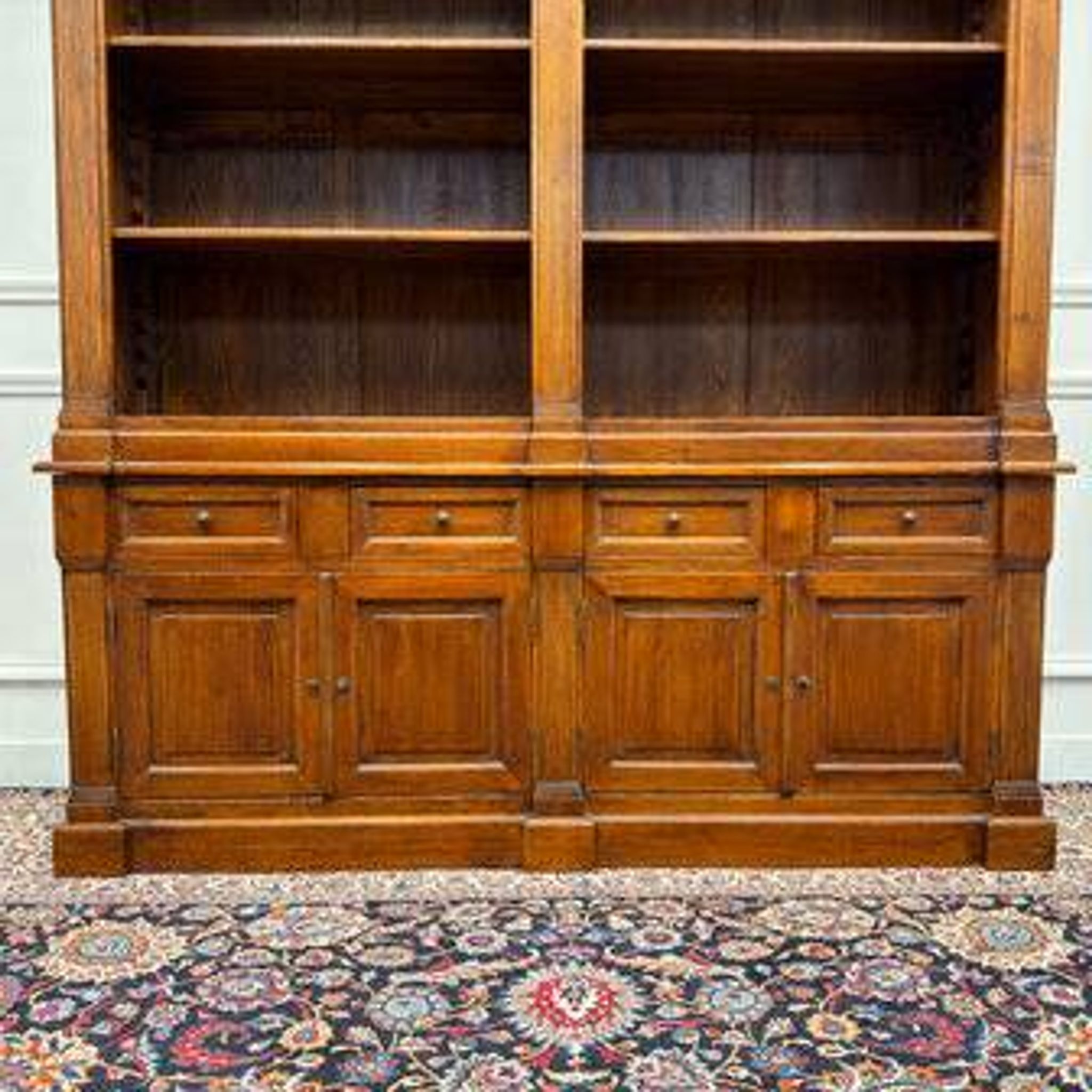 Large classic English Eichholtz bookcase