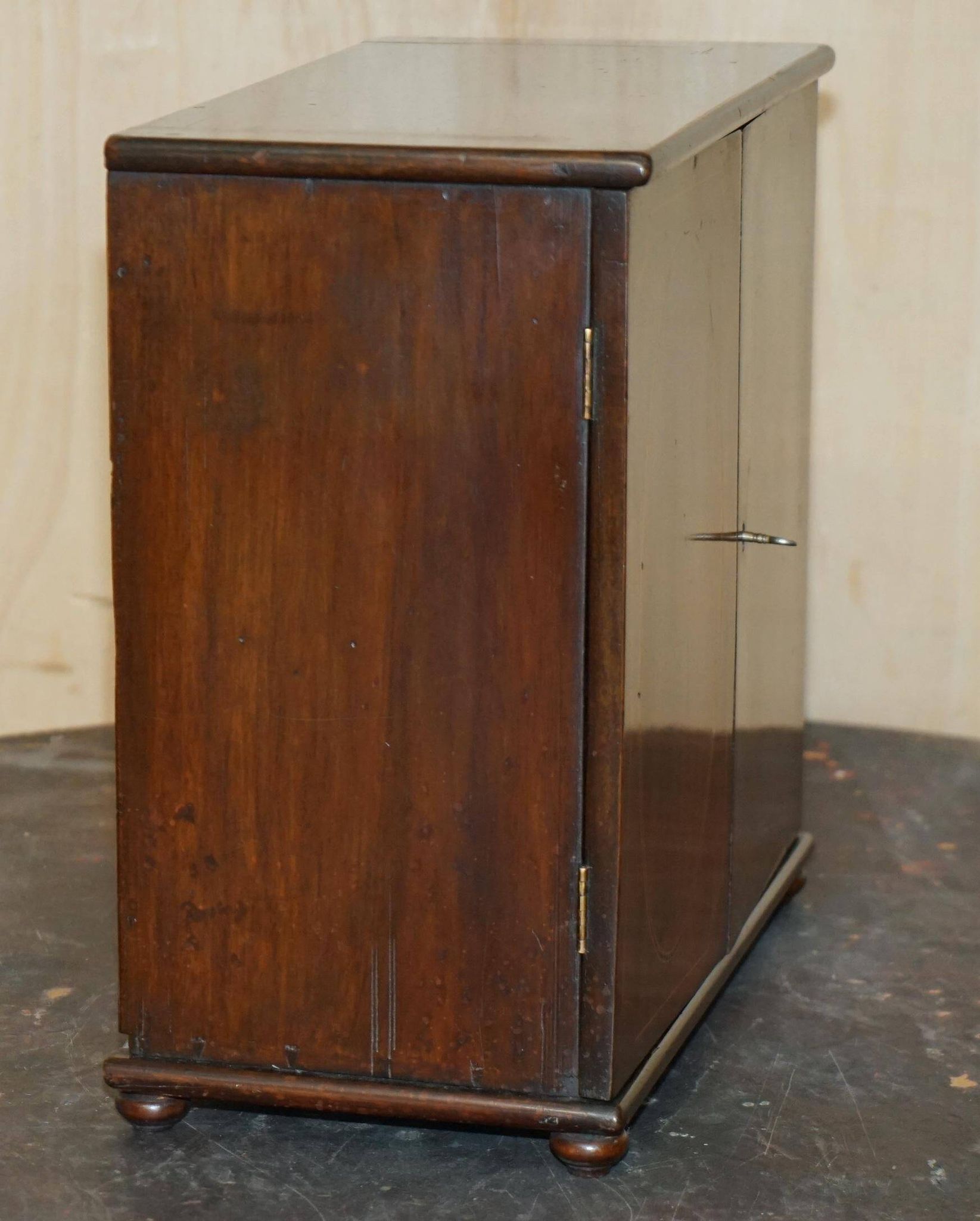 Restored Georgian Sheraton cabinet, circa 1820.