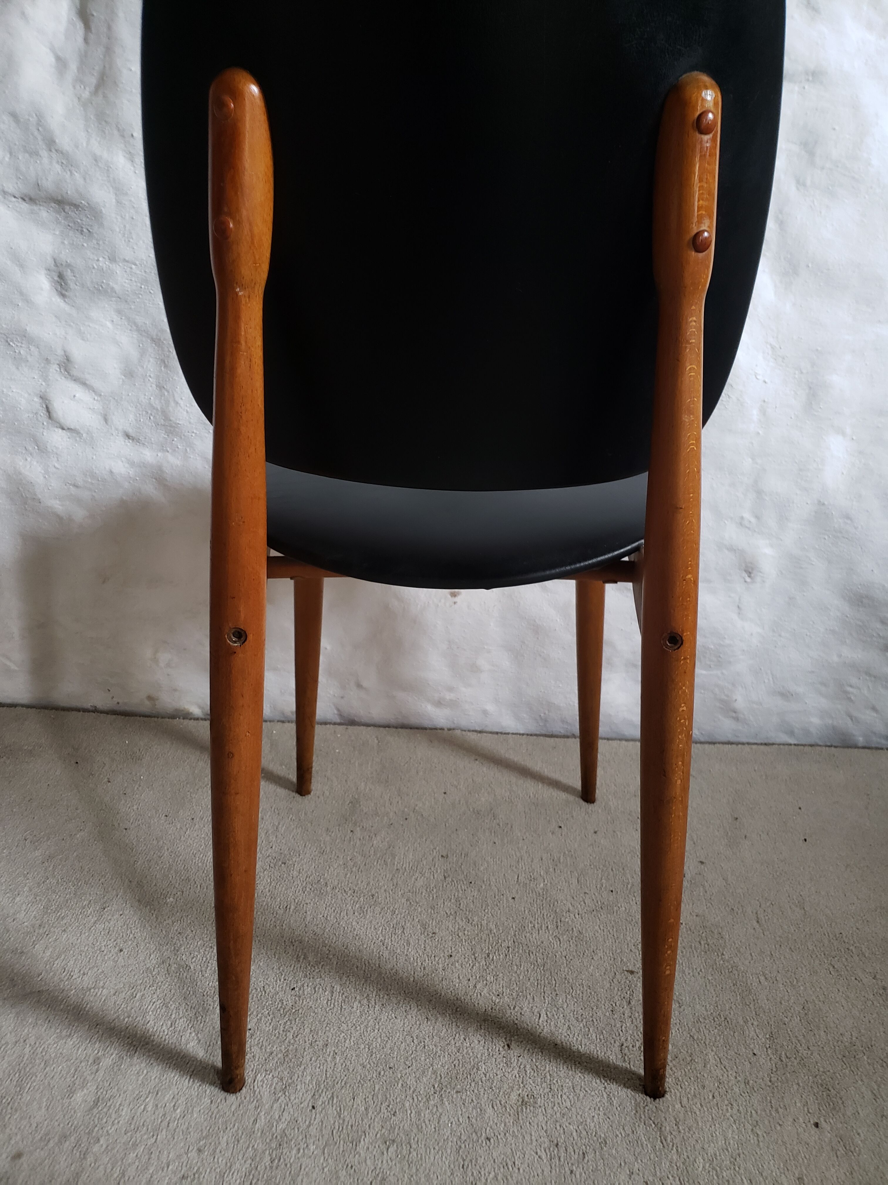 Series of 6 chairs Baumann Pegasus