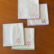 Serviettes de table broderie fleurs (lot de 4)