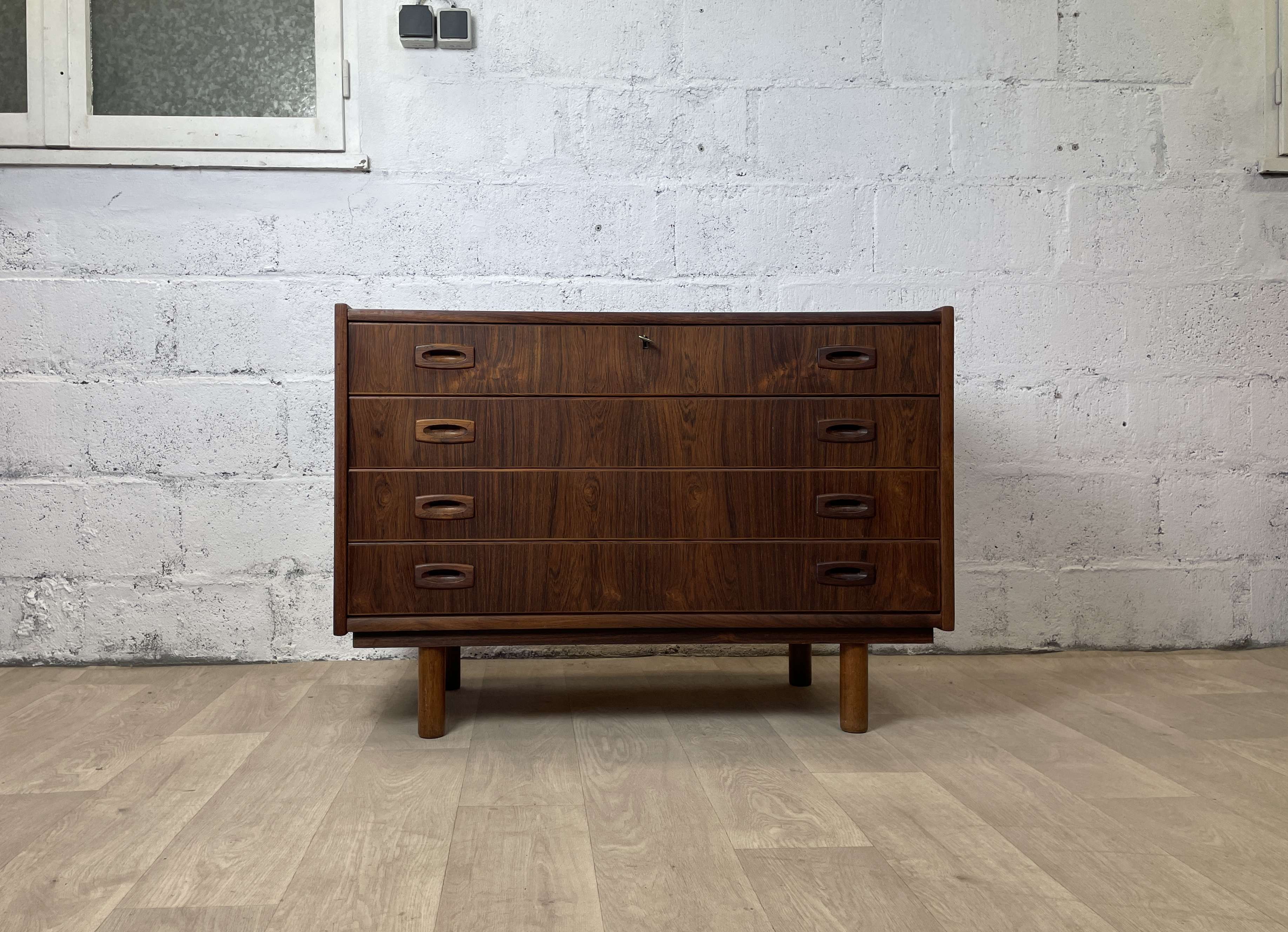 Wide chest of drawers 4 drawers Scandinavian vintage rosewood by A. Ahlström Osakeyhtiö Warkaus, 1960s