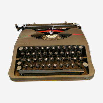 Hermes baby typewriter