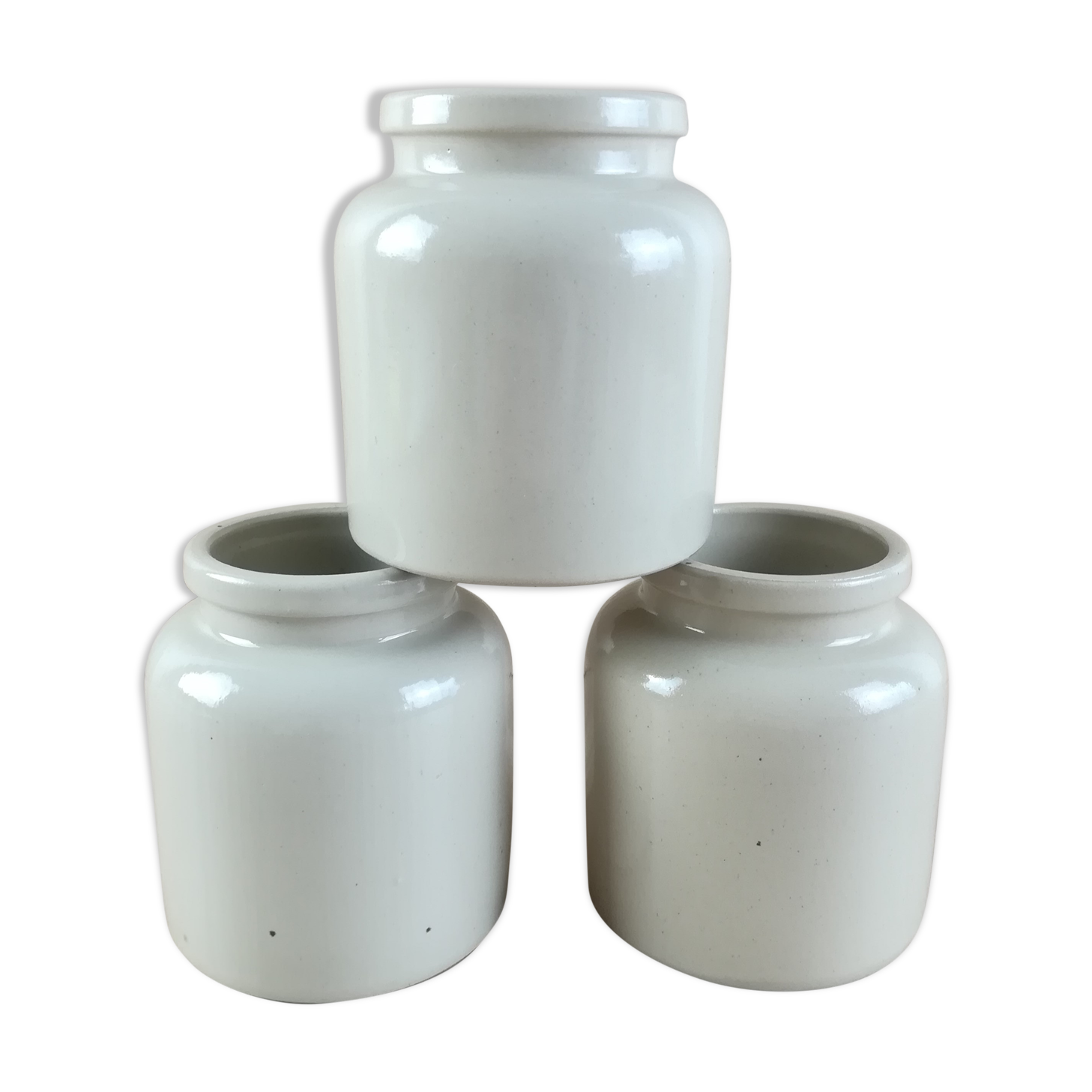 3 sandstone pots
