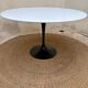 Tulip round table by Eero Saarinen for Knoll