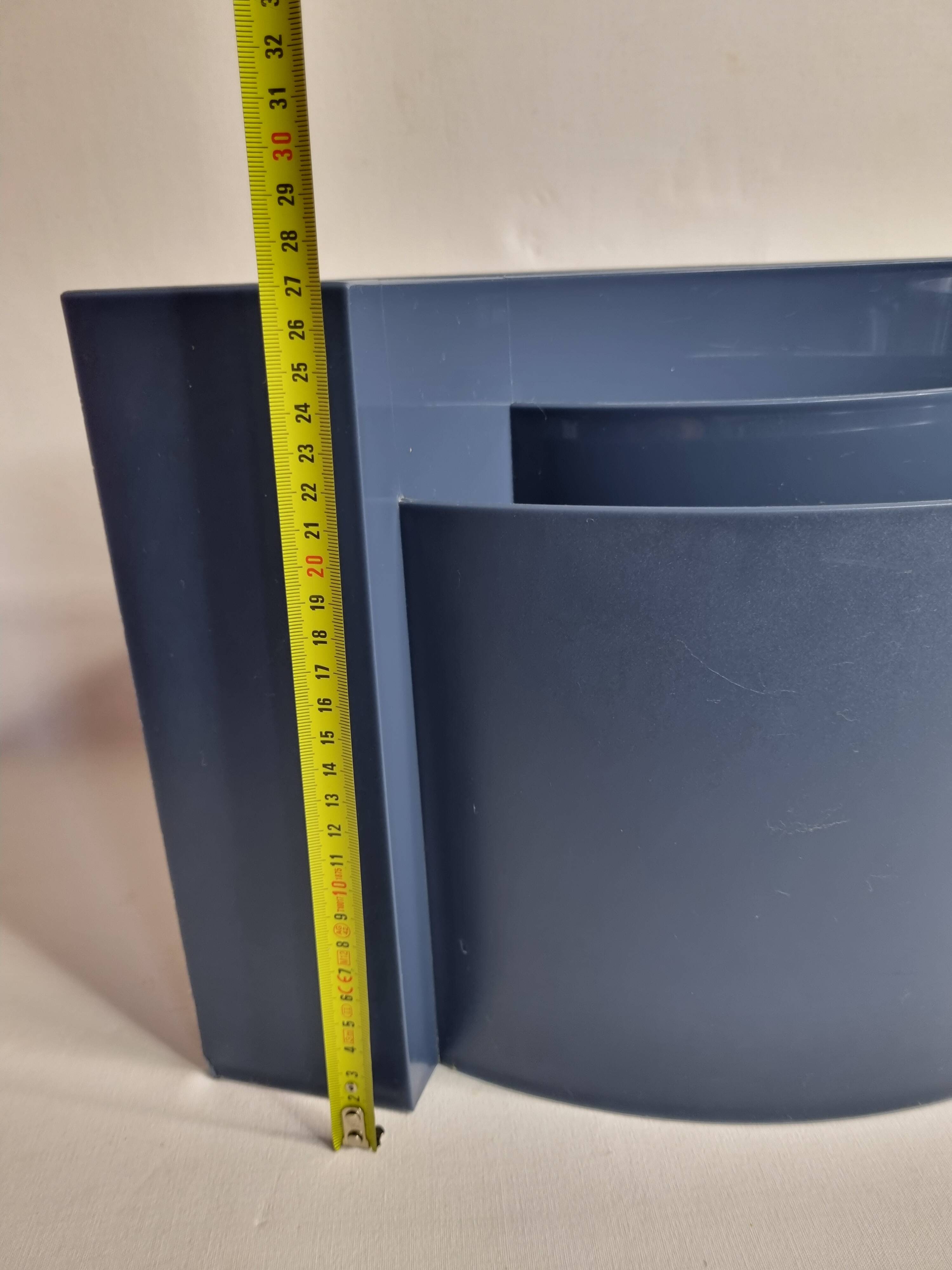 "Wave" magazine holder, design by Maier-Aichen for Authentics, Made in Italy, 90s