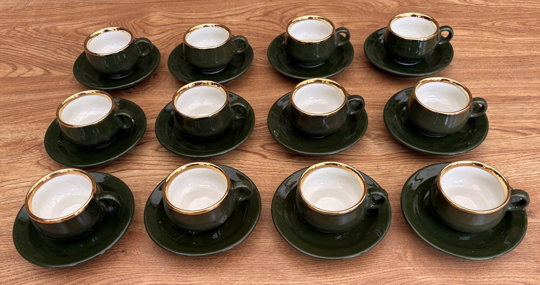 Coffee service for 12 cups "Helvetia Express" — Parisian bistro