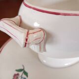 Covered sauce boat on Sarreguemines frame