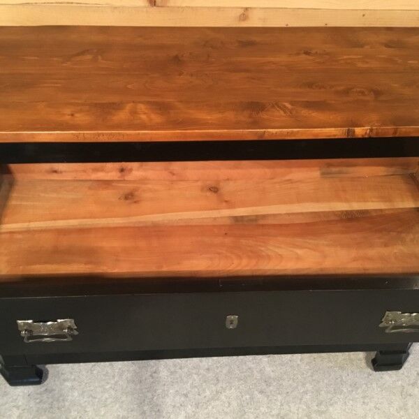 Black chest of drawers