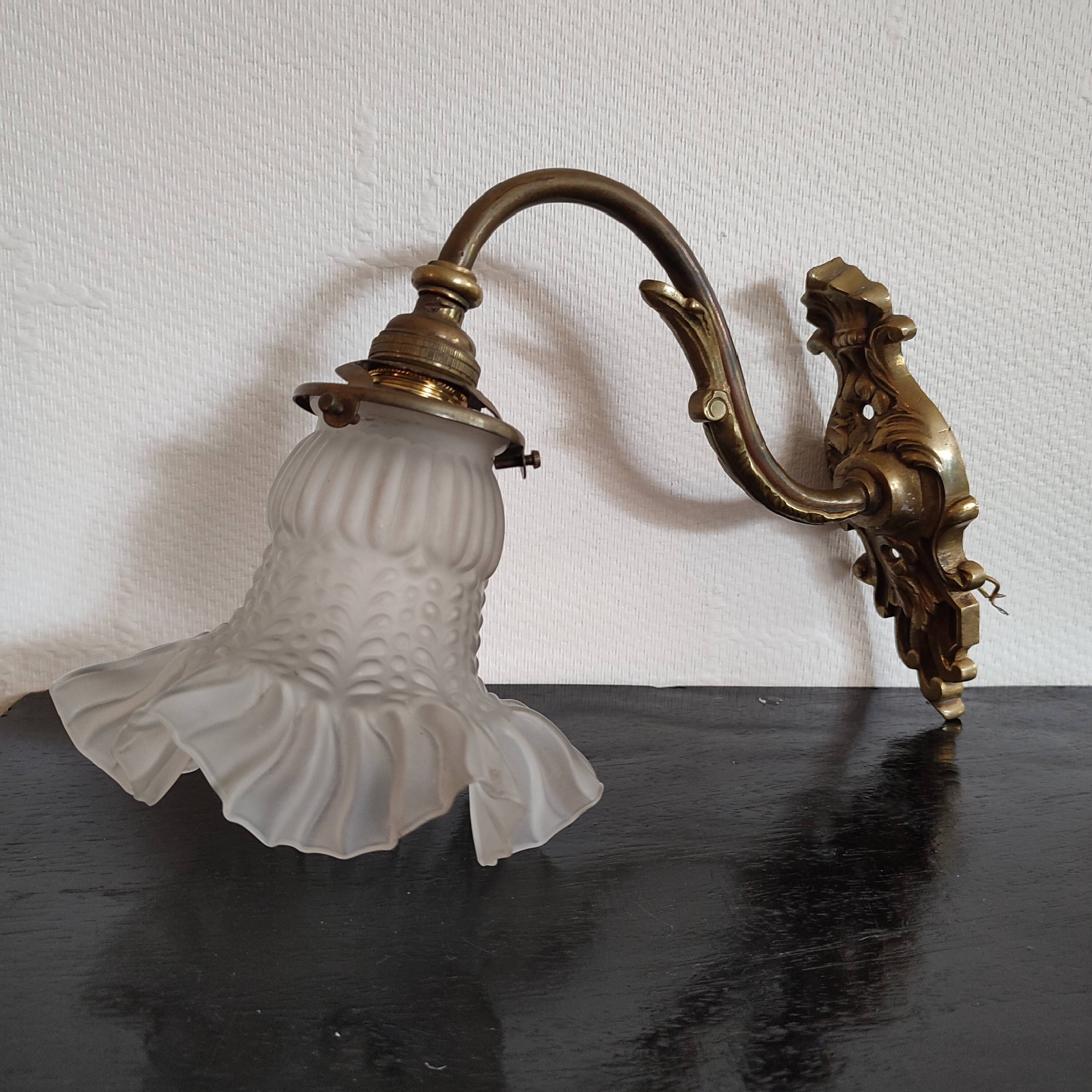 Art Deco wall lamp