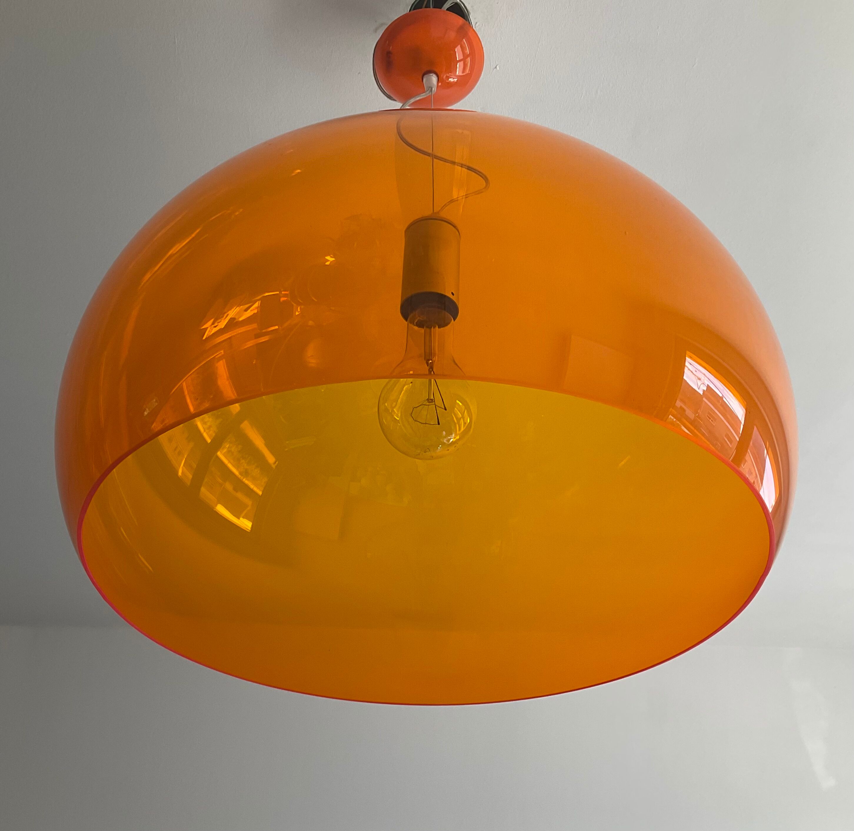Fly suspension by Ferrucio Laviani for Kartell