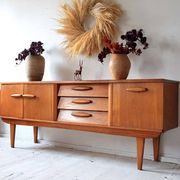 Enfilade Jentique in golden teak, brown wood, 1960s design large mid-century sideboard.
