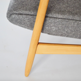 Paire de fauteuils Ąžuolas par Valerija Ema Cukermanienė pour Vilniaus Baldų Kombinatas, 1968