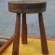 Paire de tabourets de ferme traite rustiques campagnards