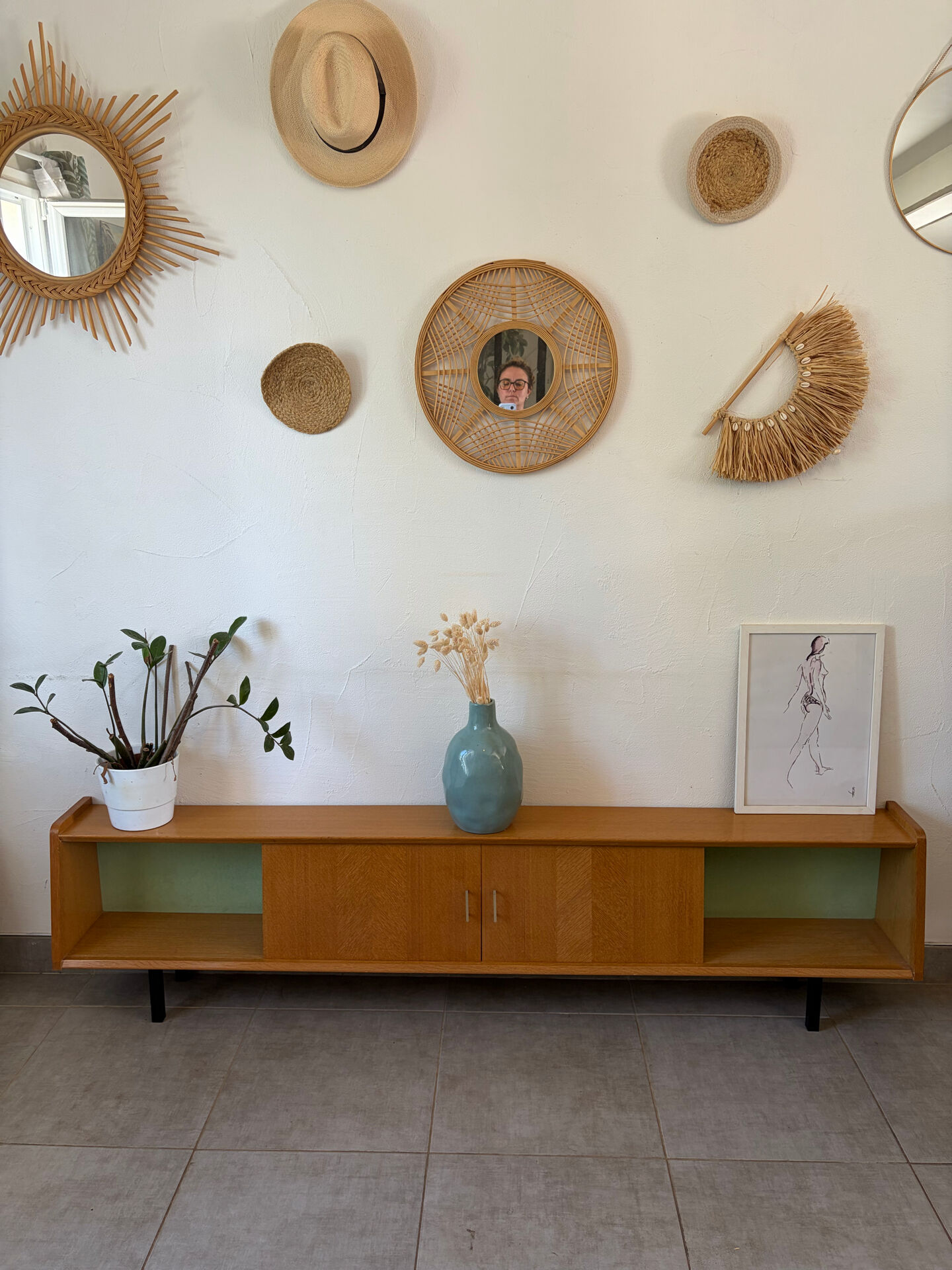 Vintage low enfilade from the 1960s (shallow)