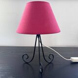 Tripod spiral lamp