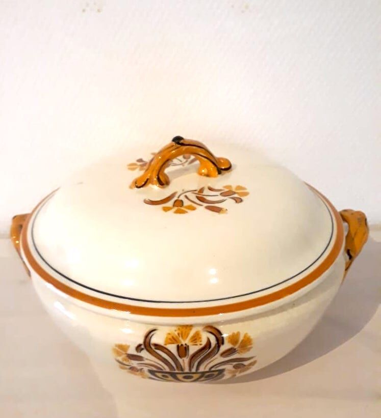 Soupière carnations faience Creil Montereau