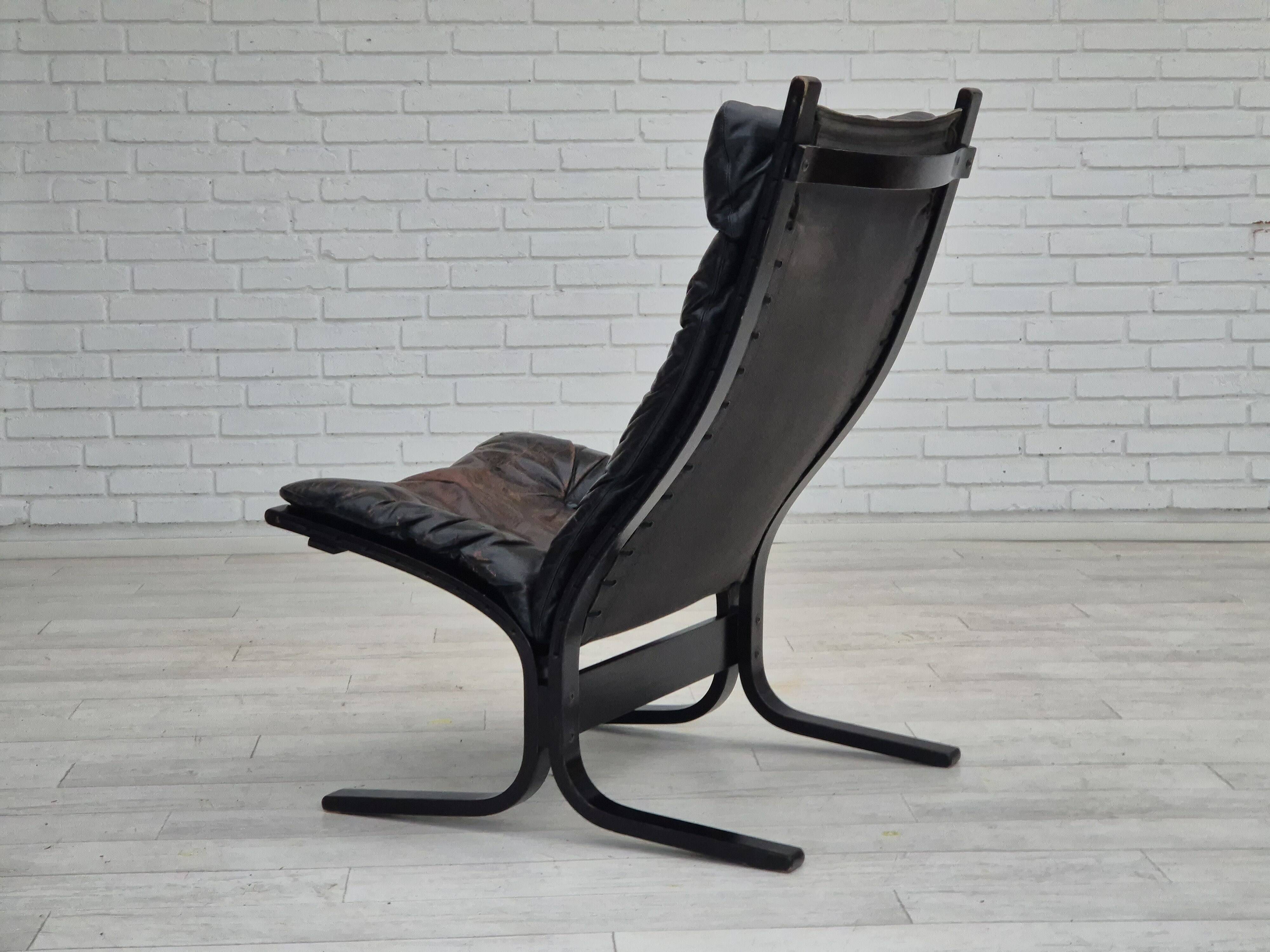 1970’s, Norwegian design, "Siesta" lounge chair by Ingmar Relling, black leather, bentwood.
