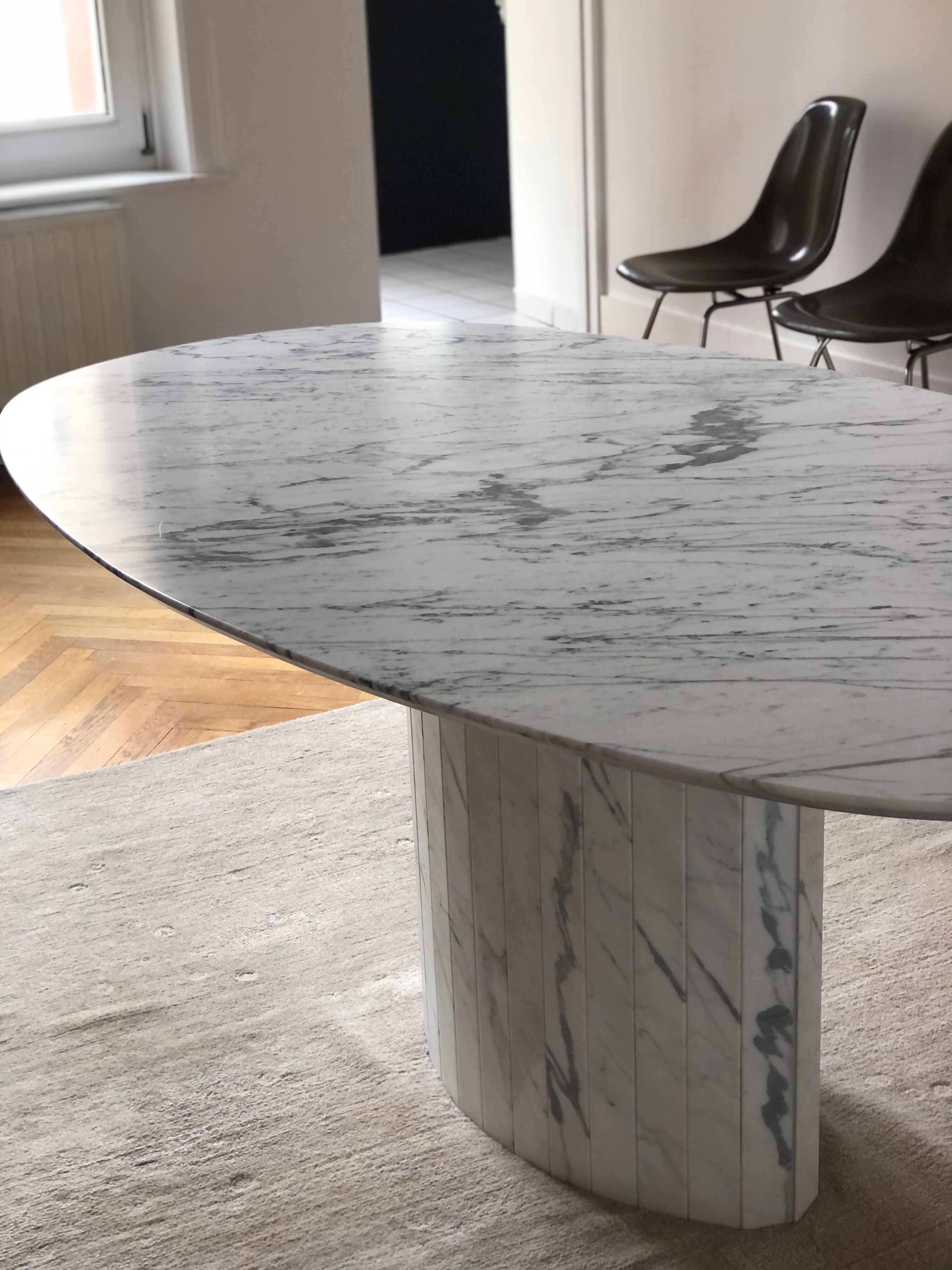 Table marbre arabescato Italie vintage
