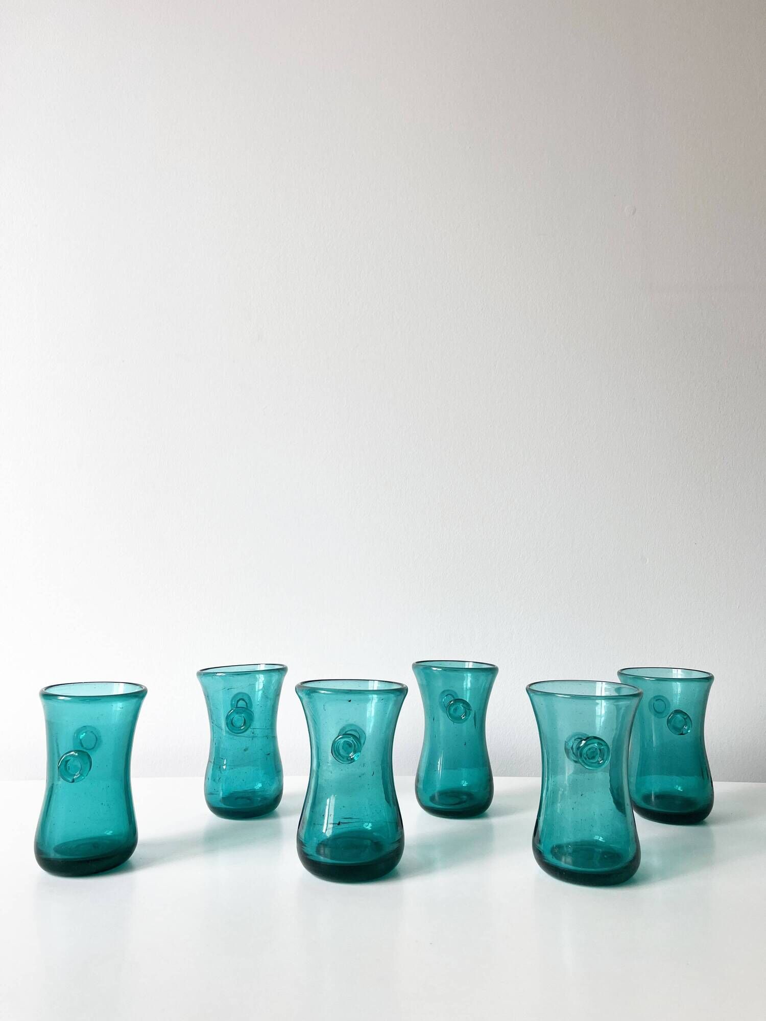 Set of bubble glass water glasses from the 1960s.