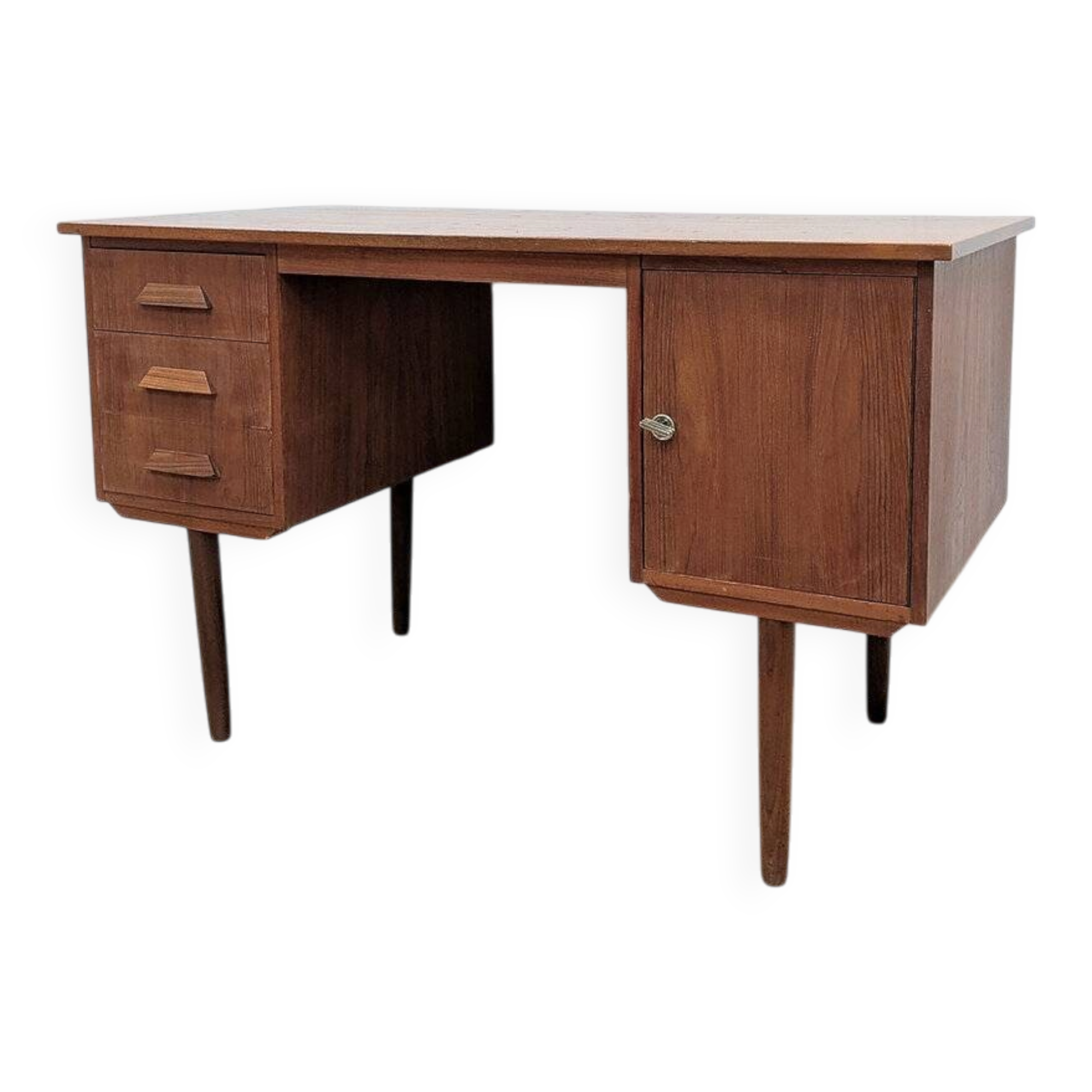 Scandinavian desk