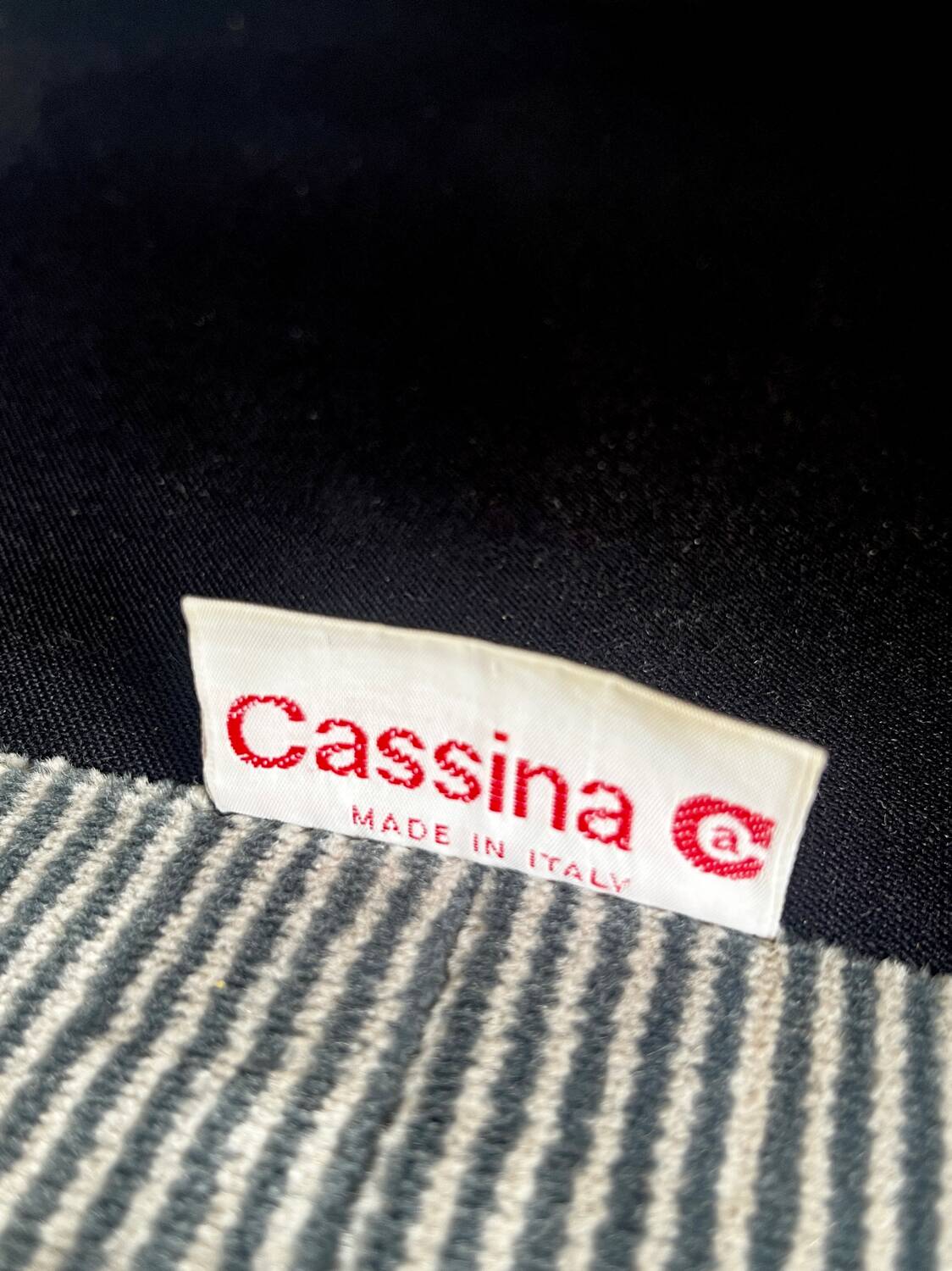 Maralunga two-seater, Vico Magistretti for Cassina